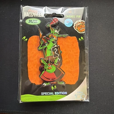 Pin rosa A La Mode brilla en la oscuridad Matones de Maléfica 3” Halloween 2023 LE 300 Foto 1 de 2