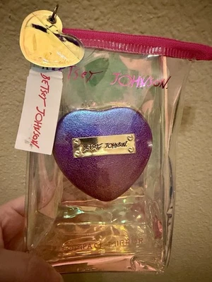 Betsey Johnson Corazón Púrpura Compacto Doble Espejo Iridiscente Bolsa de Regalo Diseñador Foto 1 de 4