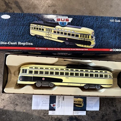 Corgi US55032 1:50 Kansas City PCC Streetcar Vinatge Bus Lines - Image 1 of 4