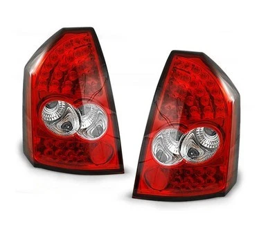 LUCI POSTERIORI per chrysler 300c 2005 2006 2007 2008 Berlina Rosso bianco LED Foto 1 de 1