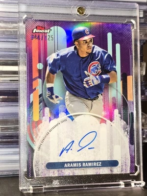 2025 Topps Finest Aramis Ramírez refractor púrpura autógrafo automático #44/125 cubs Foto 1 de 3