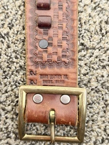 Vintage Munitionsgürtel Idaho Leather Co. Größe 32 36 in Leder Messing Schnalle 33 Schuss - Bild 1 von 7