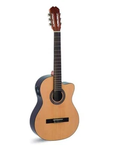 Chitarra classica elettrificata Admira Sara-EC spagnola spalla mancante - Picture 1 of 6