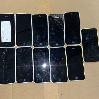 11 iphone 5c faulty yellow and white  - Image 1 of 4