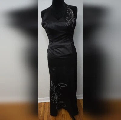 Maxi Vestido Windsor Satinado Halter Floral Cuentas Con Cordones Espalda Talla 11 Y2K Baile de graduación Hoco Foto 1 de 4