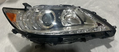 LEXUS ES 2013-2015 CONJUNTO DE FAROS DERECHOS CON ADPTV HID TYC 20-9385-01-1; 20-9385-06-1N Foto 1 de 4