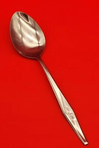 DEVONSHIRE-MARY LOU OVAL SERVING SPOON ELEGANT 1938 ROGERS FINE FLORAL - Picture 1 of 4