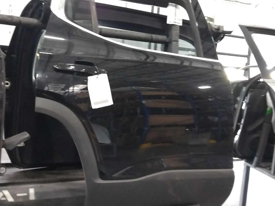 Conjunto de puerta trasera derecha usado lado trasero se adapta a: 2018 GMC Acadia trasero derecho grado A Foto 1 de 2