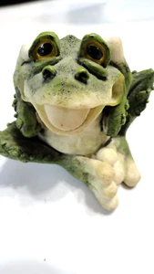 Frosch glücklich lachend Figur unmarkiert Harz 2" x 2 1/2" - Bild 1 von 9