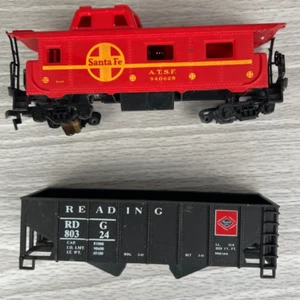 HO Scale Freight Train Lot Santa Fe ATSF 940625 Caboose Reading 80324 PARTS ONLY - Picture 1 of 11