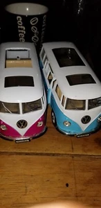  SS 7404 Volkswagen Microbus VW AG 1:25 Scale Diecast Metal Model  - Picture 1 of 6