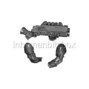 BT2U30 PAIRE BRAS FUSIL SPACE MARINE BLACK TEMPLARS WARHAMMER 40000 BITZ 44à46 - Picture 1 of 1