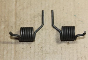 GENUINE BMW E34 E32 FRONT SEAT LEVER LOWER ADJUSTMENT SPRING LEFT & RIGHT x2 OEM - Picture 1 of 5