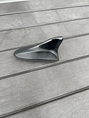 ANTENA RADIO TECHO HYUNDAI ELANTRA 2011-2015 SEDÁN NEGRO 96210-3X000MJB USADA Foto 1 de 4