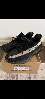 Adidas Yeezy Boost 350 V2 Core Negro Blanco (8.5 Hombre) “Oreo” Foto 1 de 4