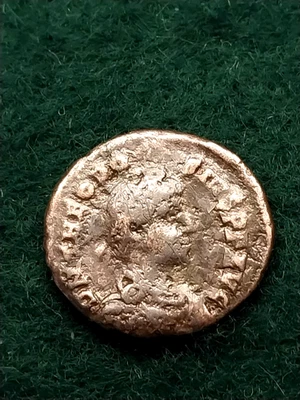 THEODOSIUS I AE Nummus/Follis Heraclea Ancient Roman Coin VOT Wreath 13 mm, 1 gr - Image 1 of 2