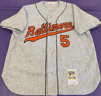 Camiseta autêntica lã 52 Mitchell & Ness Baltimore Orioles Brooks Robinson #5 - Imagem 1 de 4