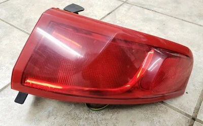 LINCOLN MKT 2012-19 MONTAJE LUZ TRASERA LED DERECHA Foto 1 de 4