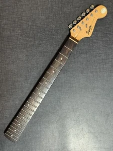 Squier Bullet Strat Hals Cor-Tek China mit Tunern sehr wenig benutzt - Bild 1 von 11