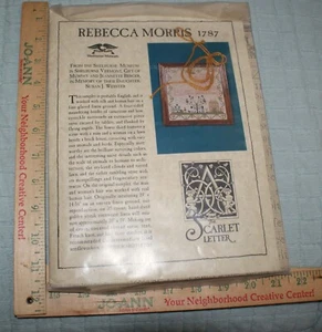 Kit de muestreo de punto de cruz La letra escarlata Rebecca Morris 1776 Museo Shelburne - Imagen 1 de 5