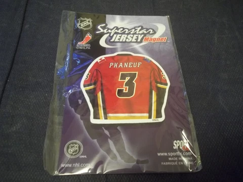 2007 NHL Superstar Jersey Magnet 3 Dion Phaneuf Calgary Flames - UNOPENED Cover