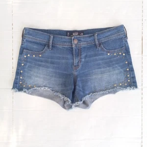 Hollister Nieten Midi Denim Shorts-Größe 11-roher Saum-mittlere Waschung-4" Schrittlänge - Bild 1 von 8