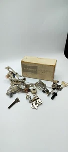 17 Pcs Lot Of Kenmore Sewing Machine Parts No.607.98 X1 - Picture 1 of 3