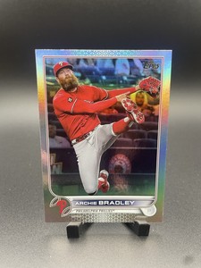 2022 Series 1 Base Rainbow Foil #10 Archie Bradley - Philadelphia Phillies