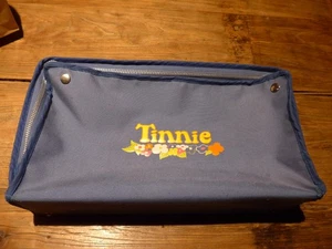 Poupée Tinnie de Raynal : valise de Tinnie + quelques vêtements - Photo 1/6