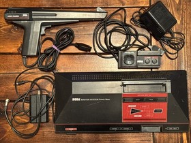 Sega Master System Power Base With Light Phaser, 1 Controller - See Description!