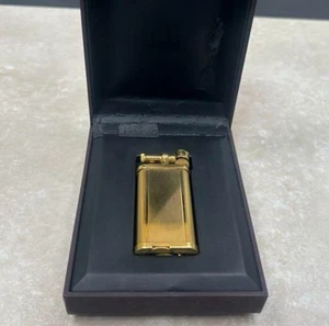 Dunhill Único Patrón de Rayas de Martillo Ovalado Encendedor Dorado con Caja Probado Coleccionable - Imagen 1 de 8
