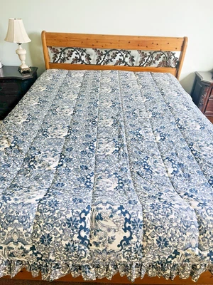 Edredón Ralph Lauren King Tamarindo Pájaro Chinoiserie Azul Blanco Porcelana Volantes Foto 1 de 4