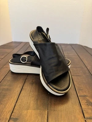 Miz Mooz Women's Verity Leather Platform Sandals Size 7.5 / EU 38 - Image 1 of 4