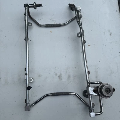 87-96 Ford F-250 F-350 - 7.5L EFI v8 - FUEL RAIL - fuel injection RAIL 460 cid - Image 1 of 4