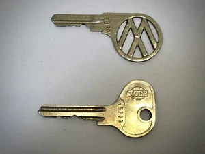 Set chiavi VW (Maggiolino?) Auto d'epoca -...purtroppo senza auto... - Foto 1 di 5