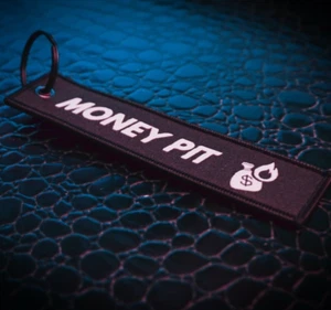 Money Pit Keychain Tag, Black JDM Car Key Ring Accessory - Bild 1 von 5