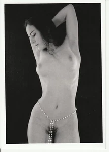 PHOTO argentique  NU NOIR ET BLANC format 13X18 circa 1980 - Picture 1 of 1