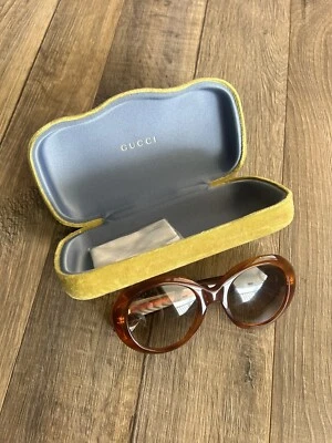 Óculos de Sol Feminino Gucci Novo - Marrom Havana - Lente Circular Oval - Imagem 1 de 4