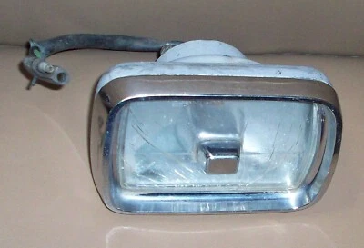 Conjunto de luz de estacionamiento delantera Plymouth Ply Barracuda Cuda 1967 2606806 usado 67 Foto 1 de 4