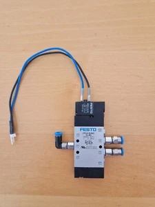 Festo CPE10-M1BH-5L-M5 (196881) Magnetventil - Bild 1 von 1