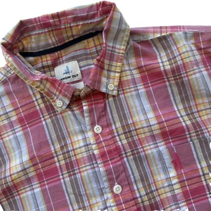 Johnnie O Mens L Hangin Out Short Sleeve Shirt Muted Red Tan Plaid Surfer Preppy - Picture 1 of 6