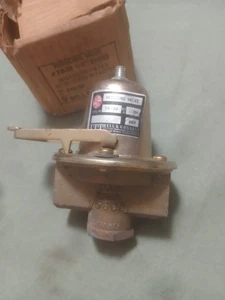 NEW BELL & GOSSETT 110192 1/2" NPT Brass Water Pressure REDUCING VALVE FB-38 - Picture 1 of 3