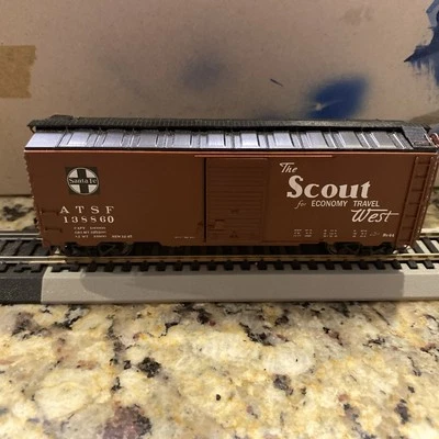 HO Branchline 40' AAR Boxcar Santa Fe post war metal wheels - Image 1 of 4