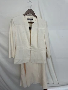 JACQUEZ VERT Women's Skirt Suit set. Size 12. cream colour. Jacket/skirt. CG D30 - Picture 1 of 9
