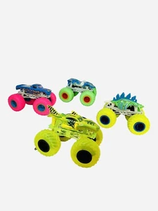 Hot Wheels Monster Trucks Glow Twin Mill Shark Wreak Neon 1:64 Diecast Vehicle - Picture 1 of 21