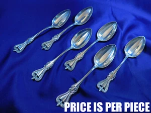 TOWLE OLD COLONIAL STERLING SILVER TEASPOON - VERY GOOD CONDITION MONO - Picture 1 of 10