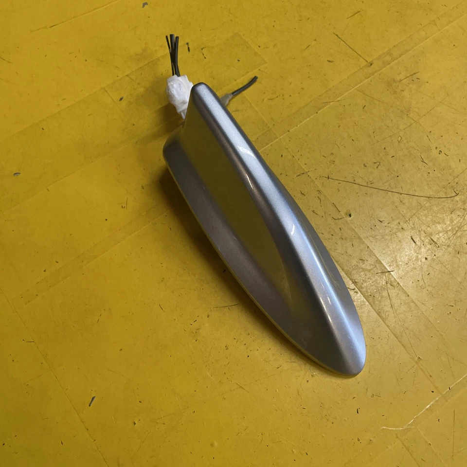 Antena de techo telemática Subaru Forester 2014-2018 aleta de tiburón V3-10949C🛞 Foto 1 de 4