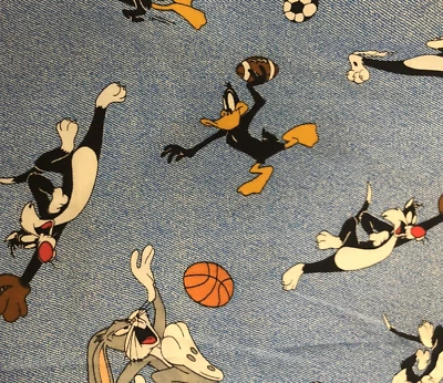 VTG `97 Warner Brothers Sports Looney Tunes Cartoon Tossed on Faux Denim BTFQ - Изображение 1 из 4