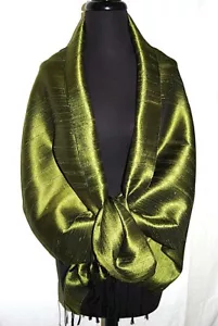 Bufanda chal verde oliva 100 % seda 72" por 27" nuevo - Imagen 1 de 4