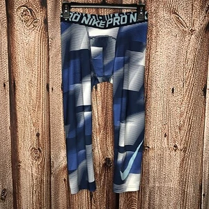 Youth Nike Pro Dri-Fit Compression 3/4 Leggings ~ Size XL - Picture 1 of 4